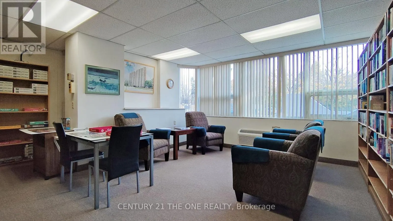 808 - 121 LING ROAD