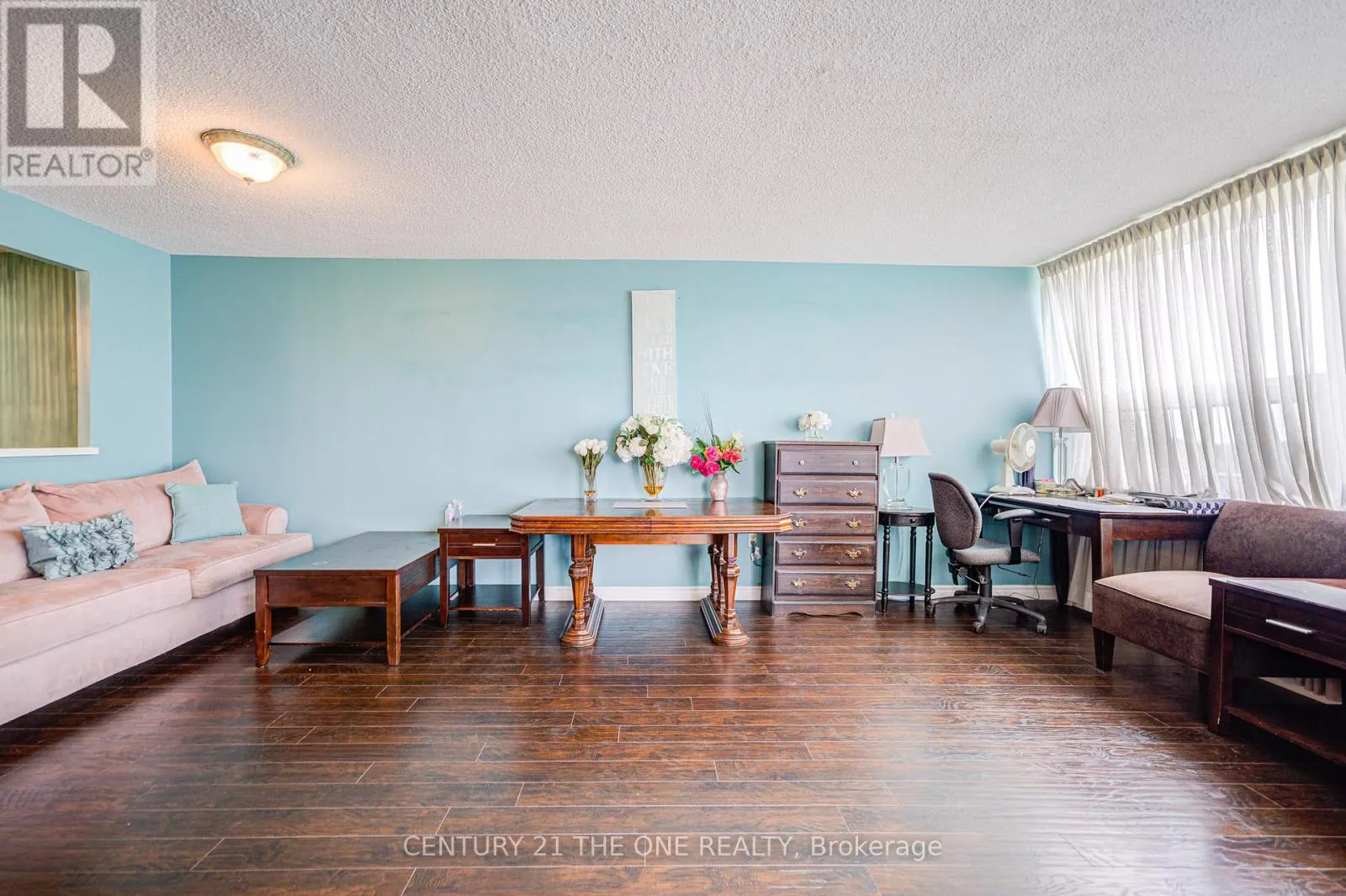 808 - 121 LING ROAD