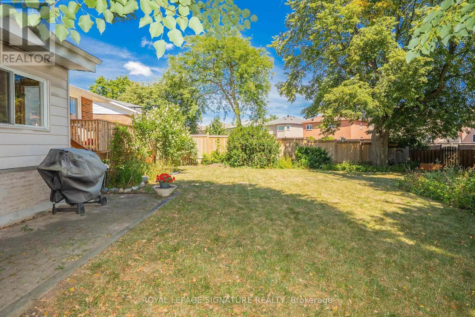 19 CASTLEMERE CRESCENT