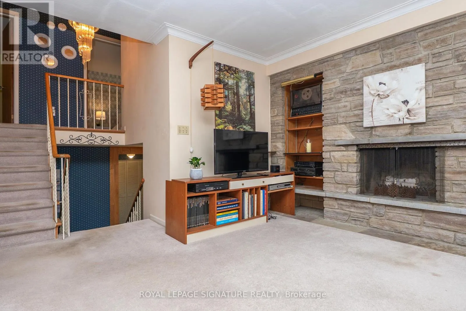 19 CASTLEMERE CRESCENT