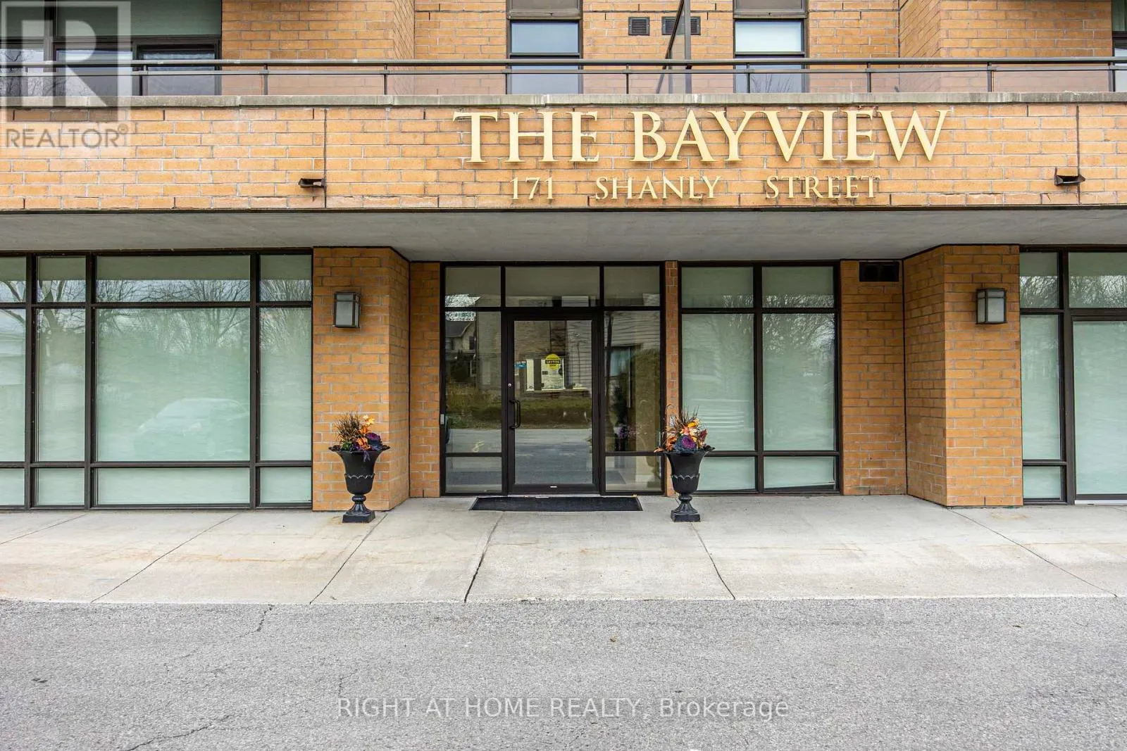 502 - 171 SHANLY STREET, #502
