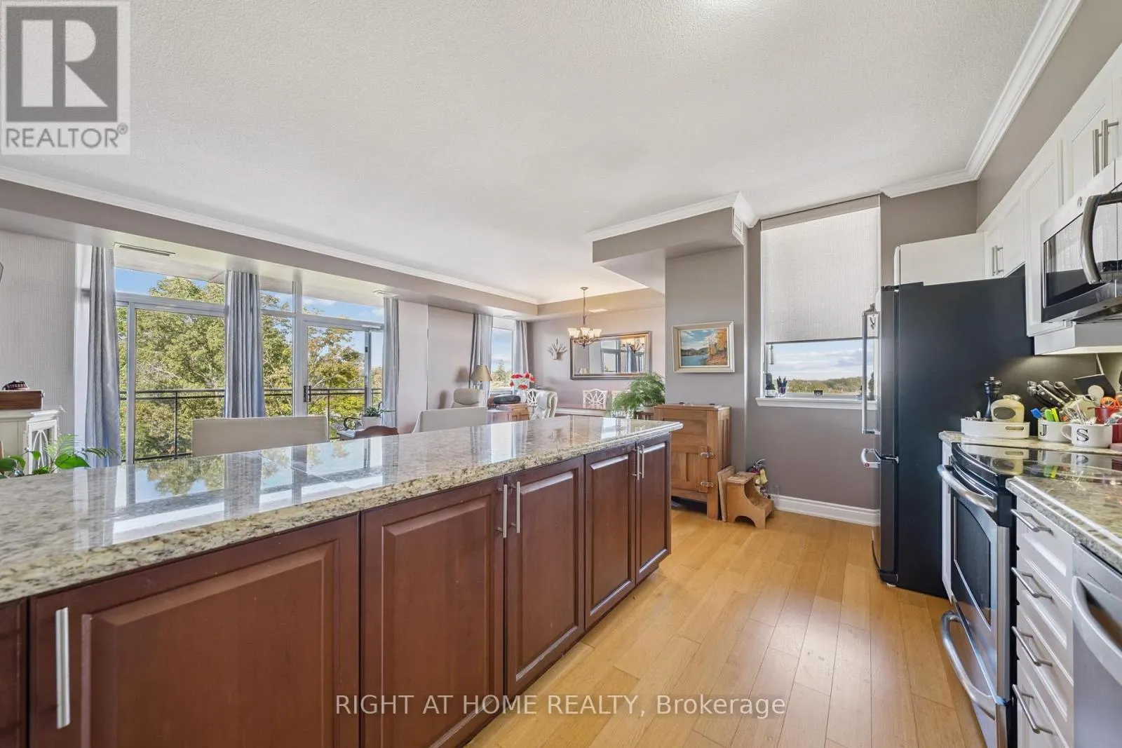 502 - 171 SHANLY STREET, #502
