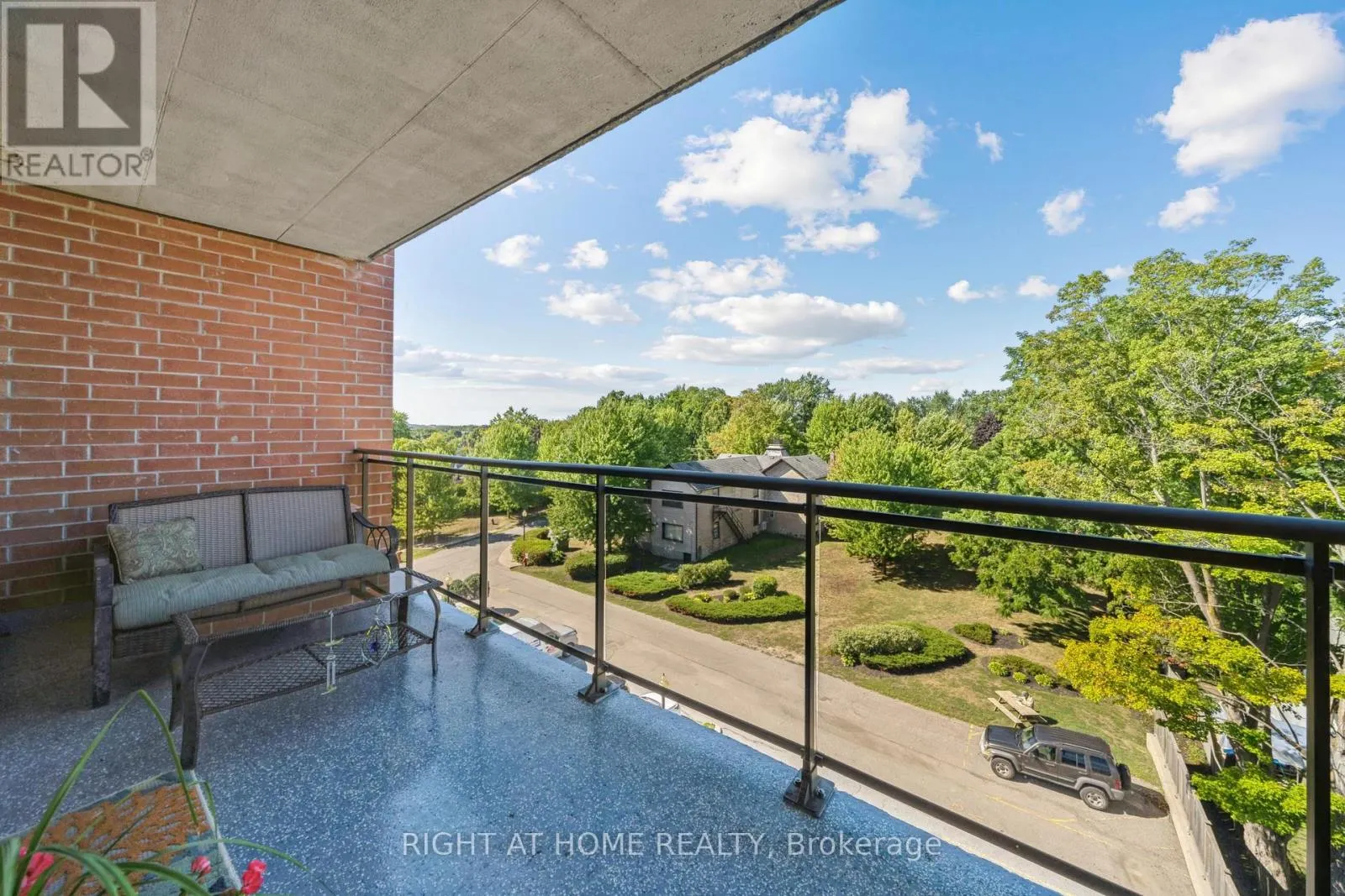 502 - 171 SHANLY STREET, #502