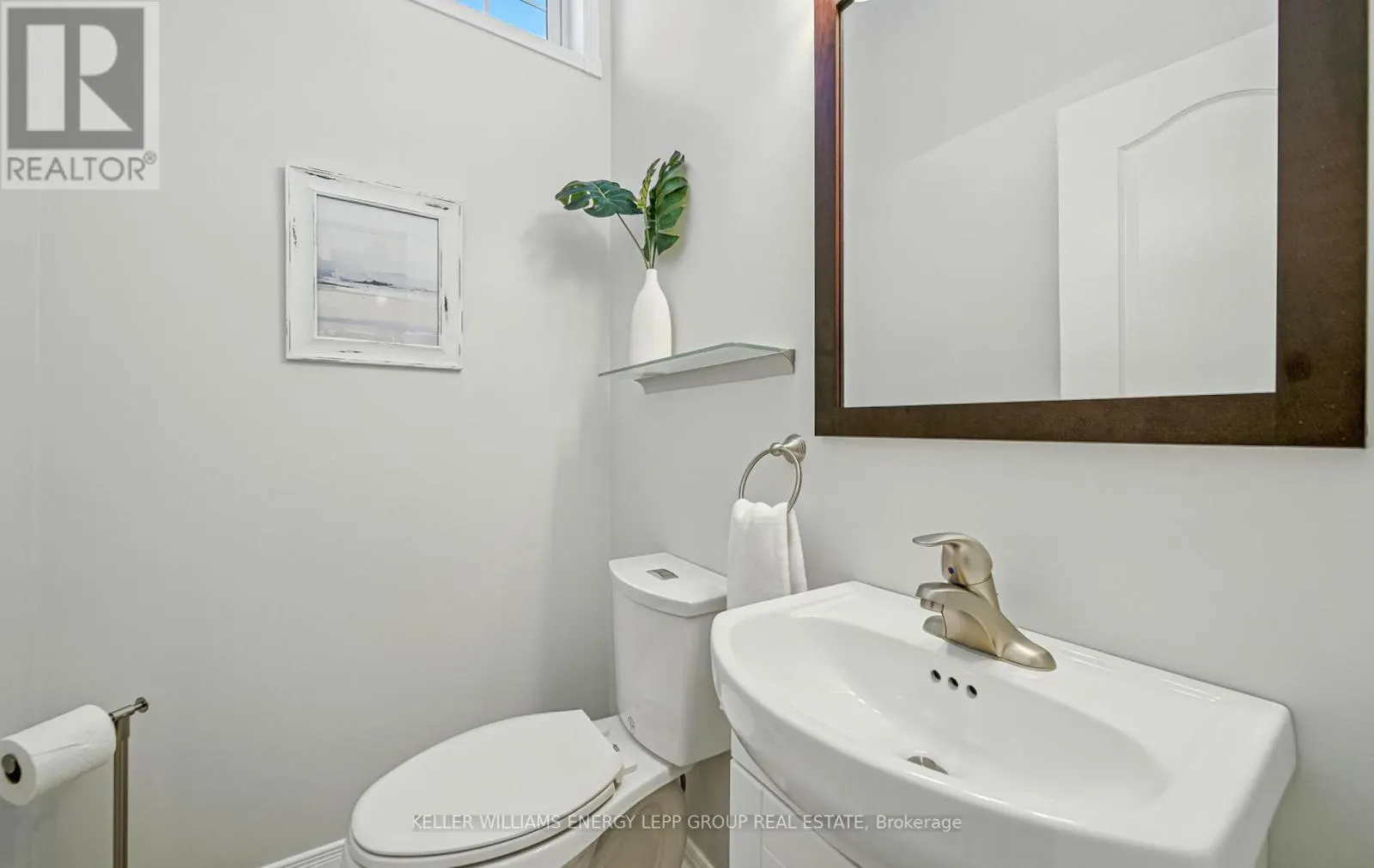 17 BEAUMARIS CRESCENT