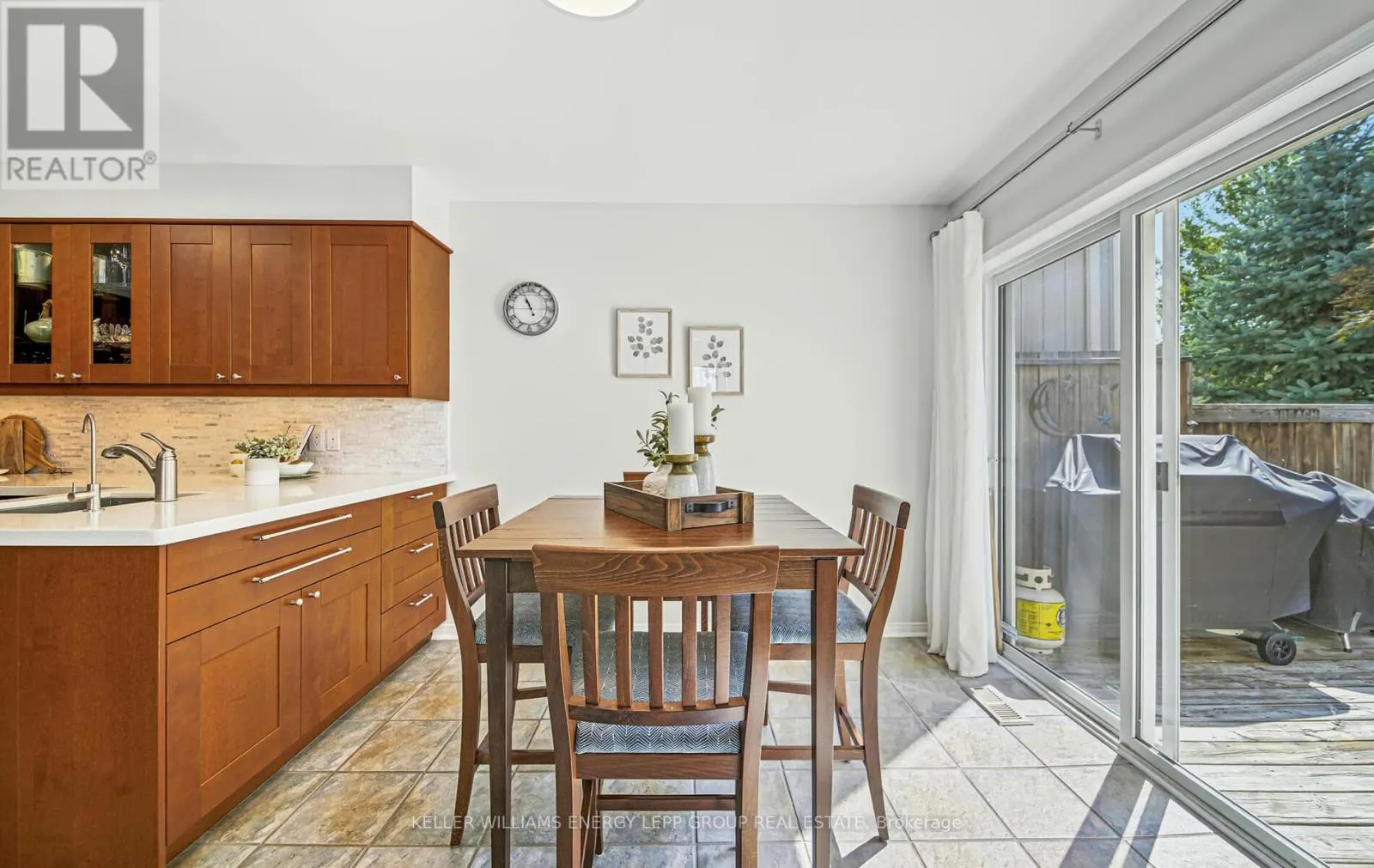 17 BEAUMARIS CRESCENT