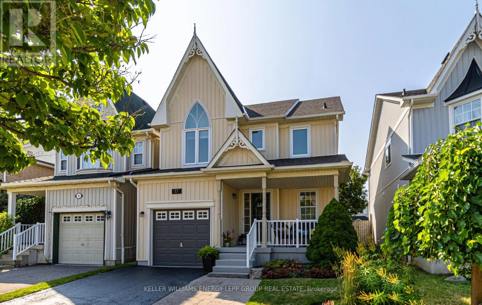 17 BEAUMARIS CRESCENT