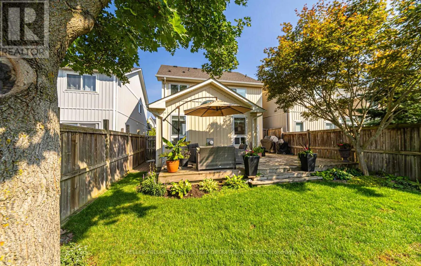 17 BEAUMARIS CRESCENT