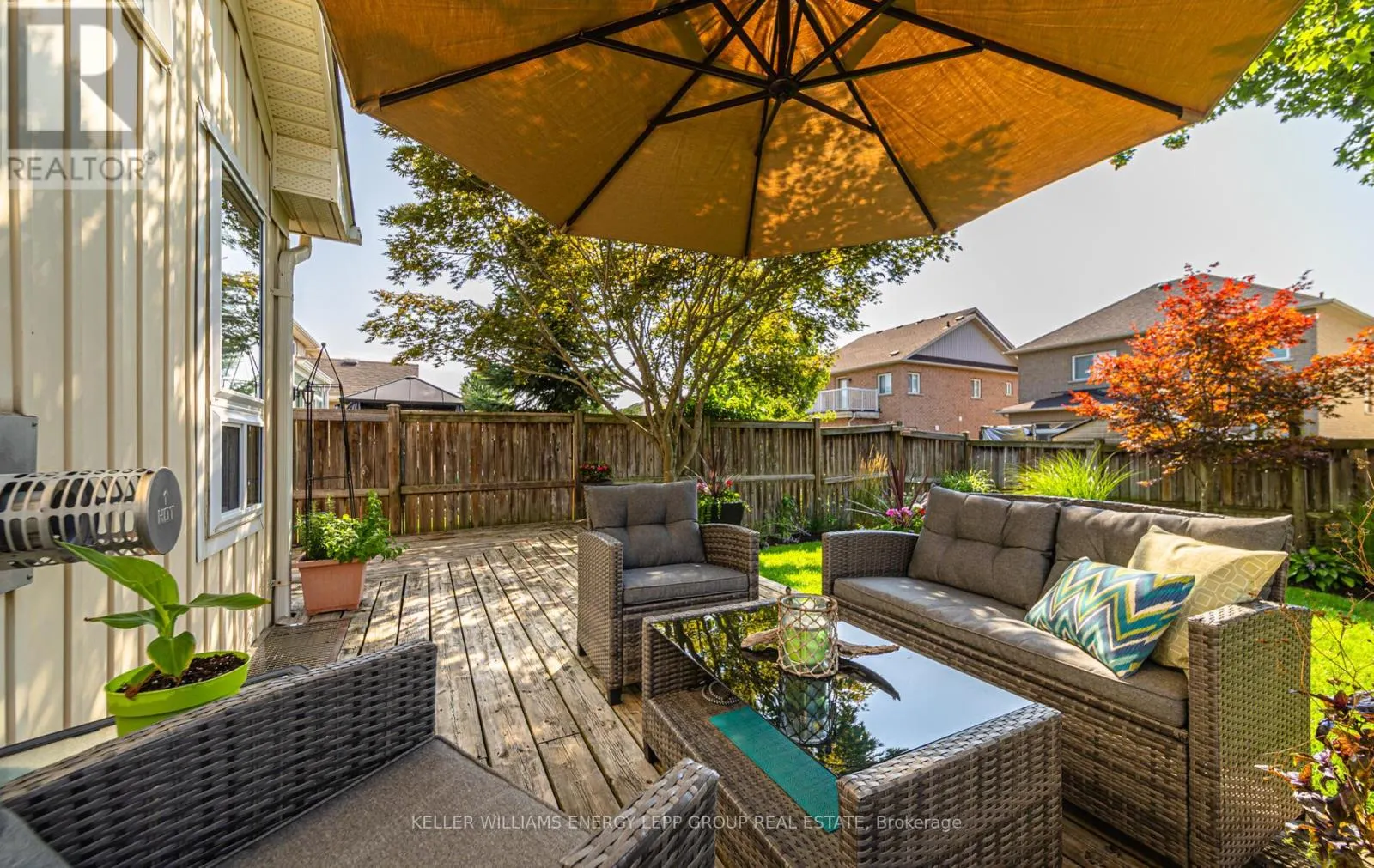 17 BEAUMARIS CRESCENT