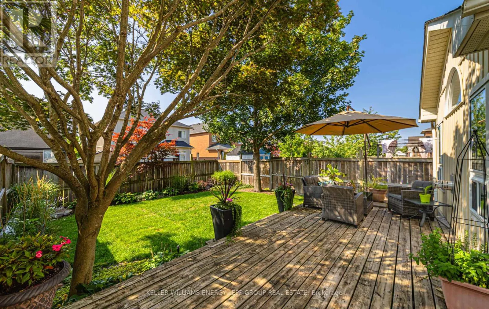 17 BEAUMARIS CRESCENT