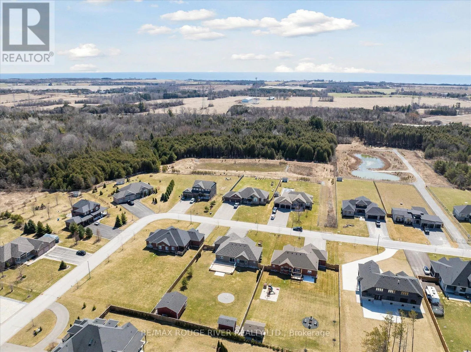38 CHARLES TILLEY CRESCENT