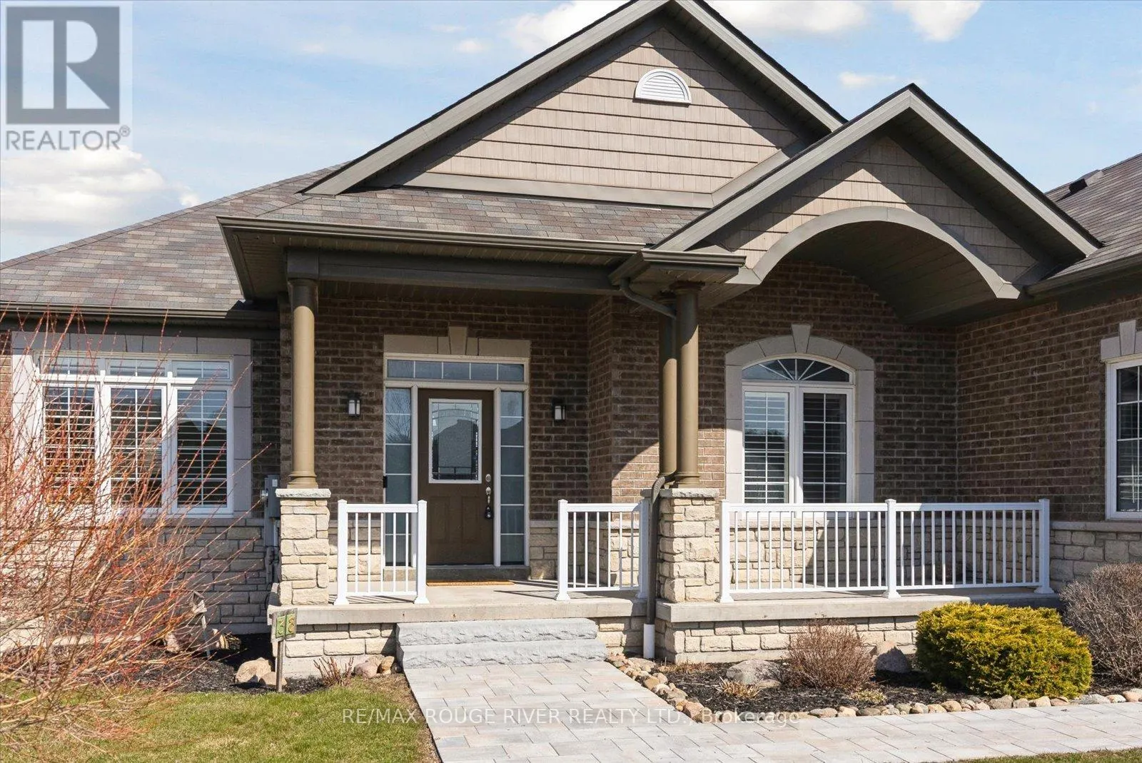 38 CHARLES TILLEY CRESCENT