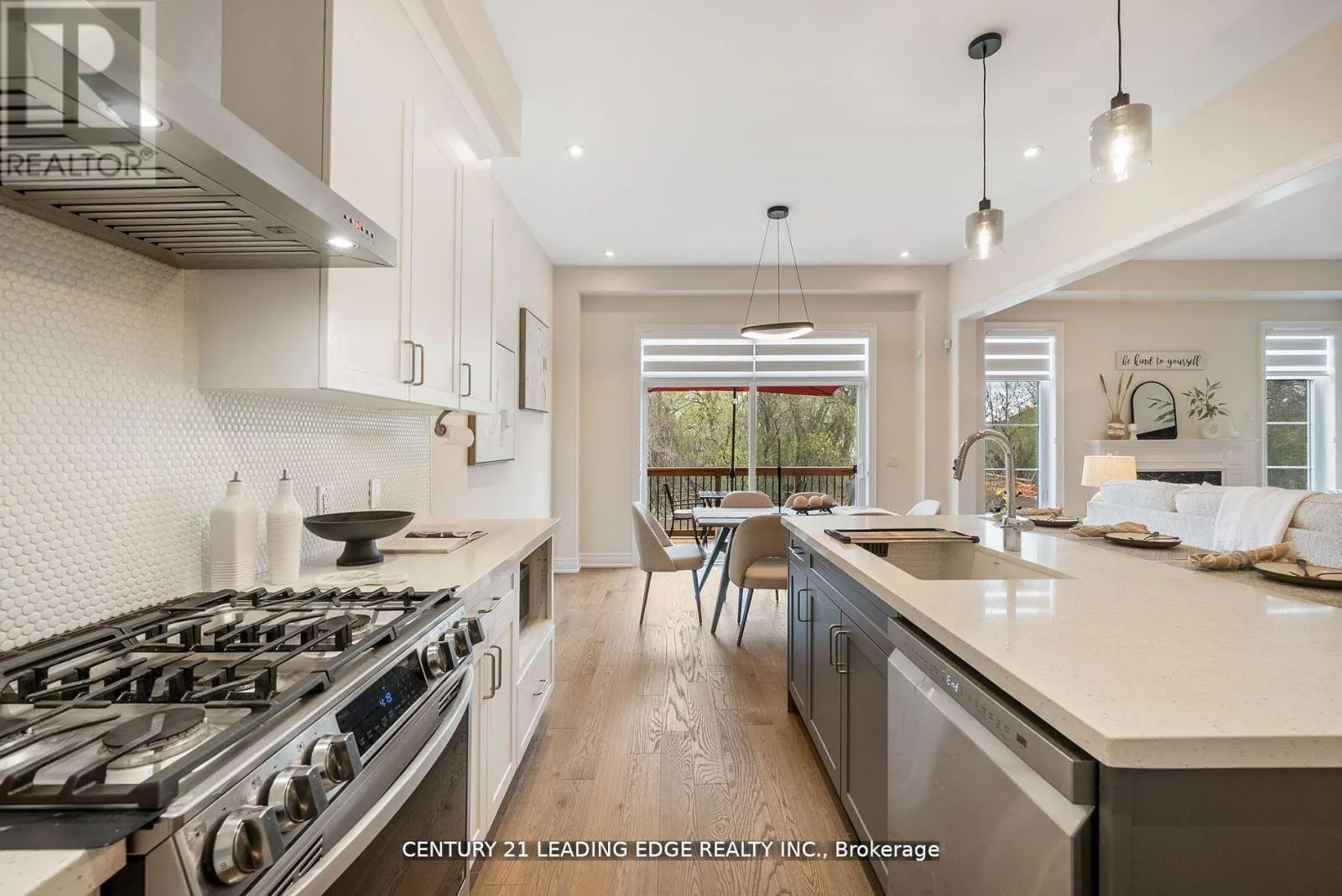 89 DEER RIDGE CRESCENT