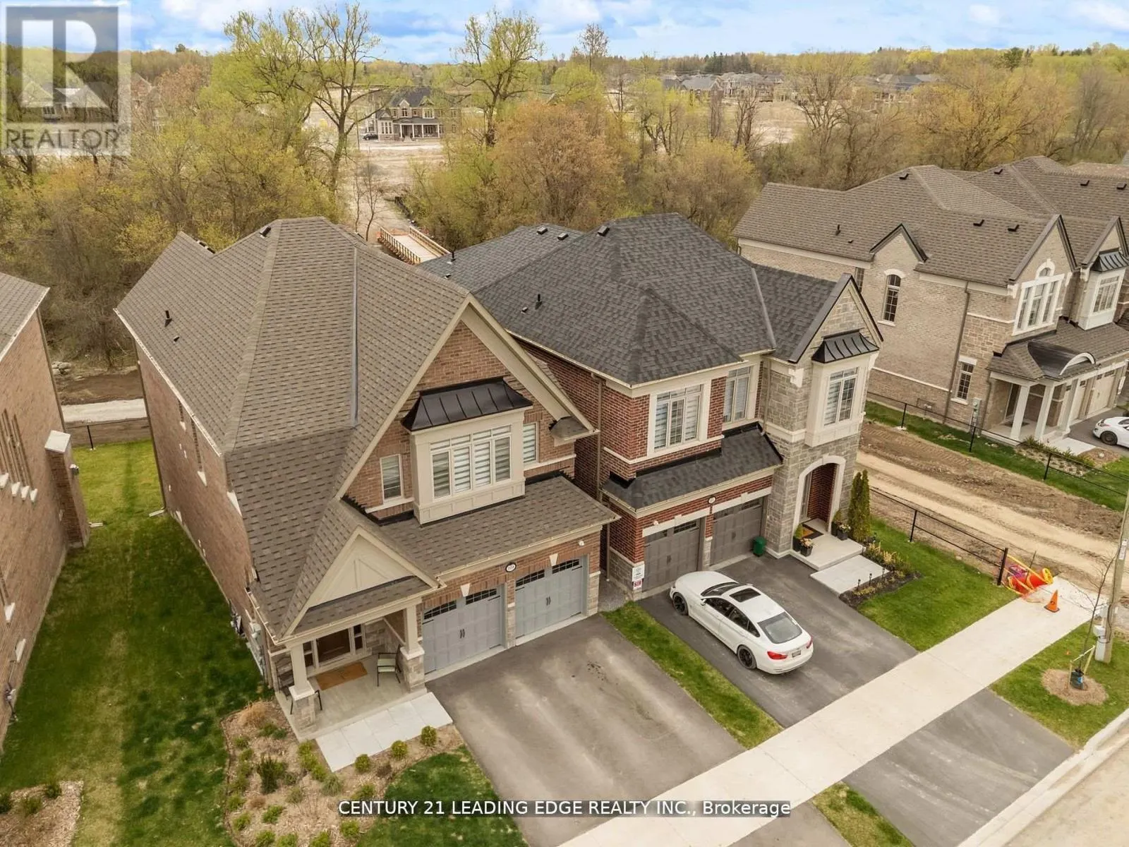 89 DEER RIDGE CRESCENT