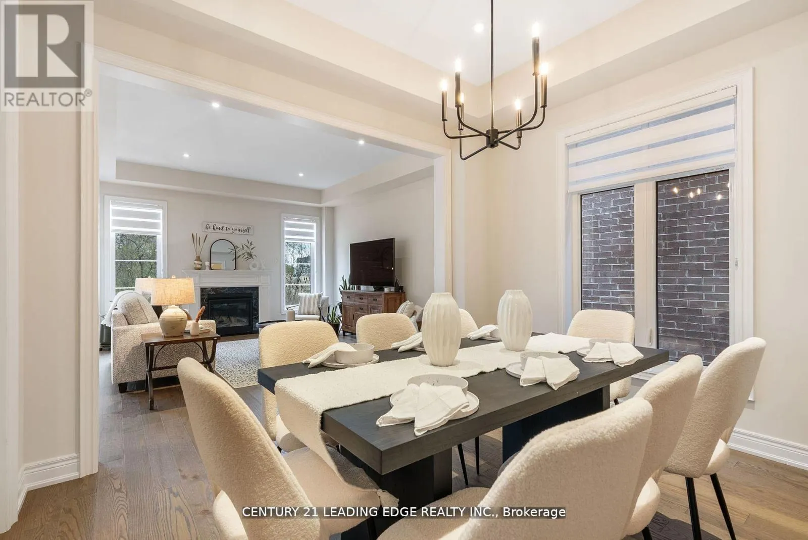 89 DEER RIDGE CRESCENT