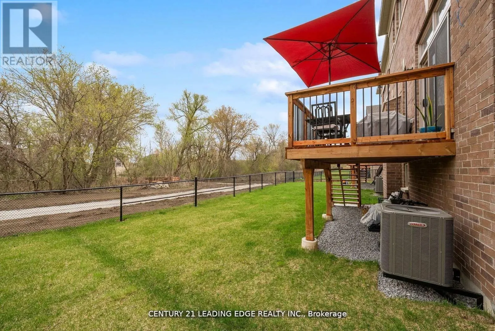 89 DEER RIDGE CRESCENT