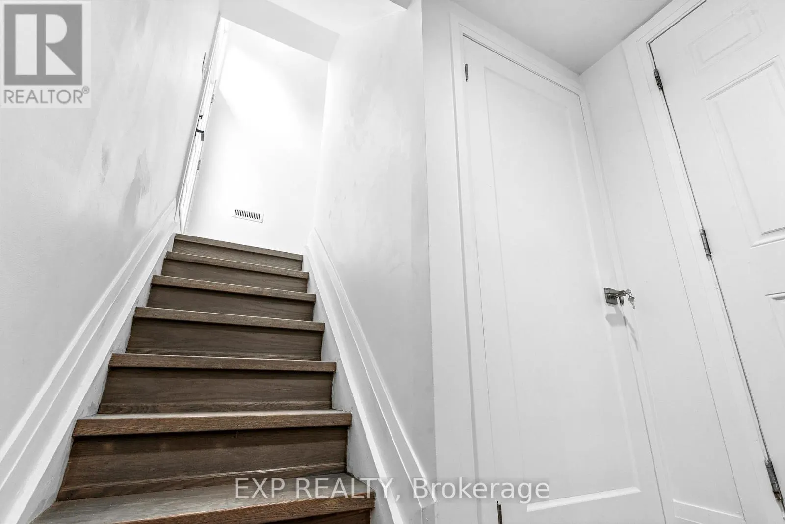 5 MIDCROFT DRIVE