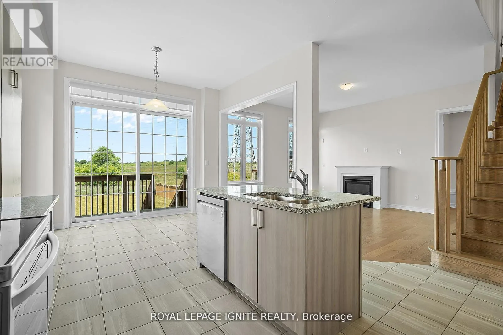2592 CRAFTSMAN DRIVE