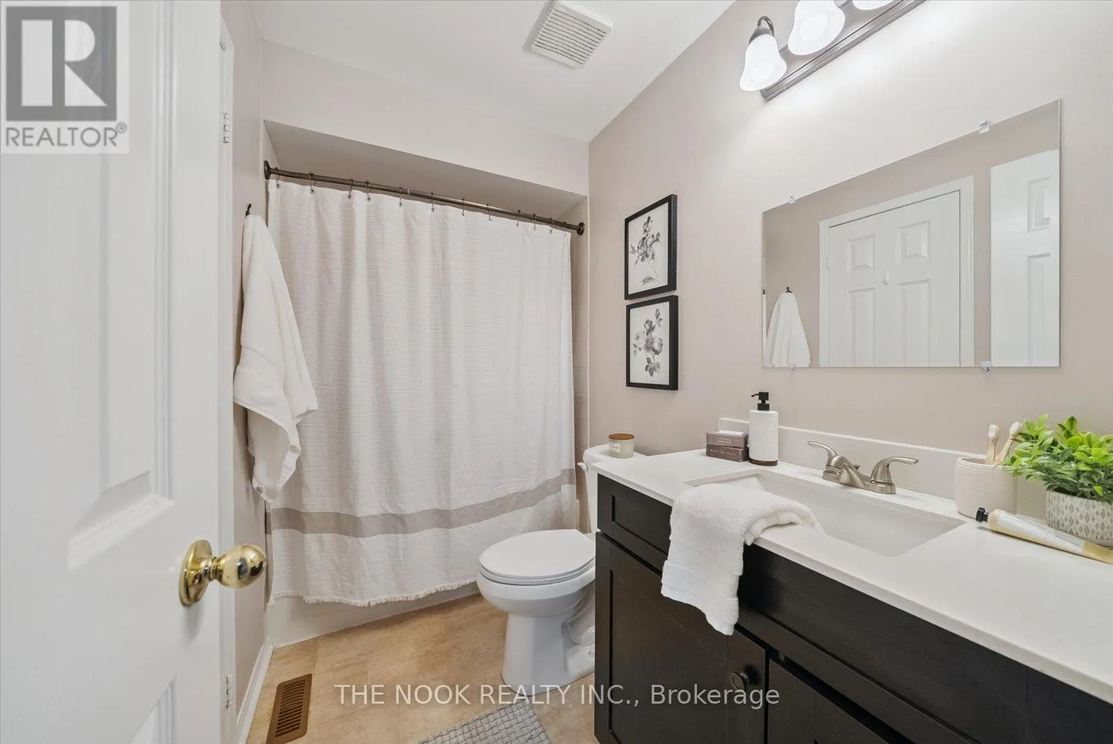 36 - 905 BAYLY STREET, #36