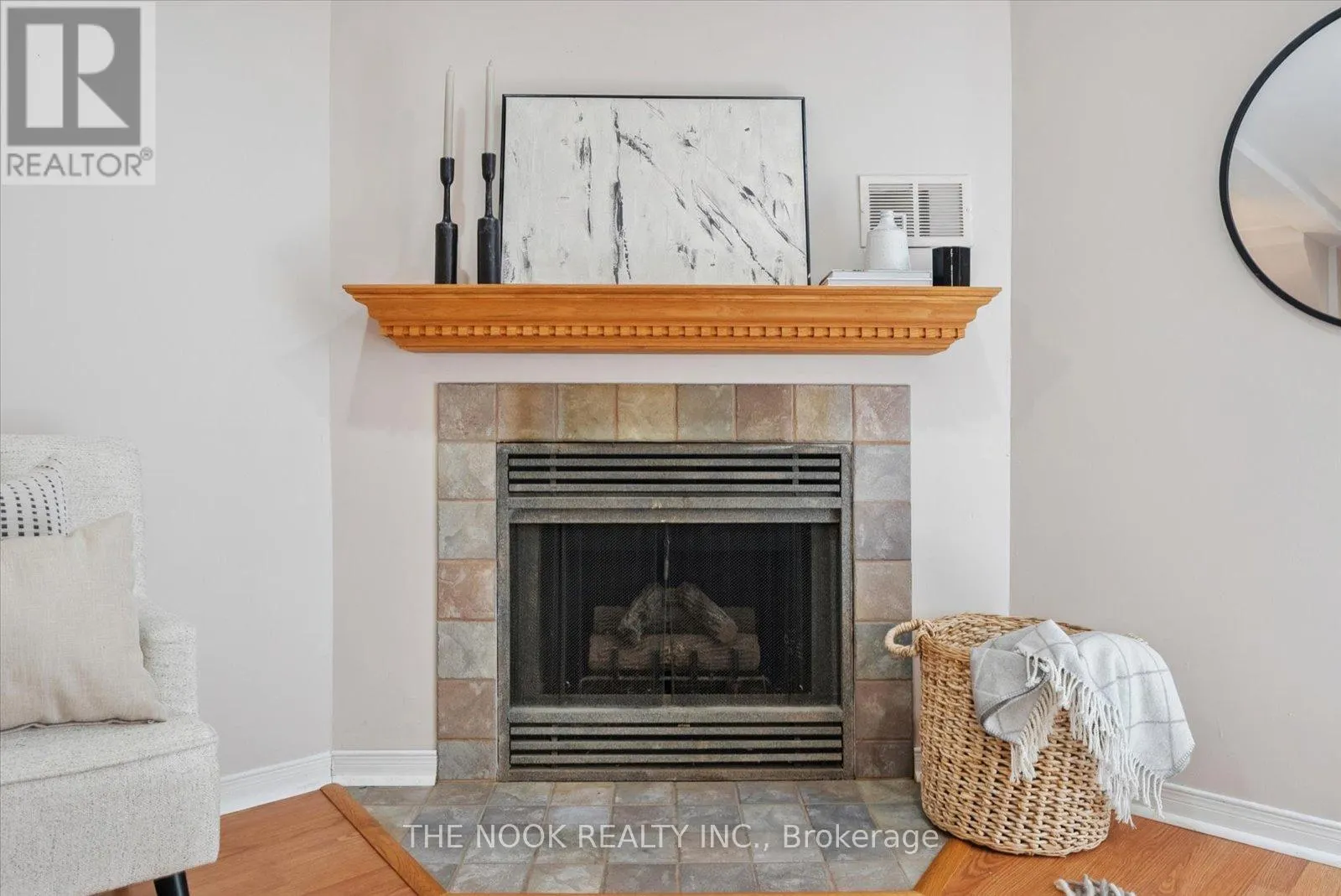 36 - 905 BAYLY STREET, #36