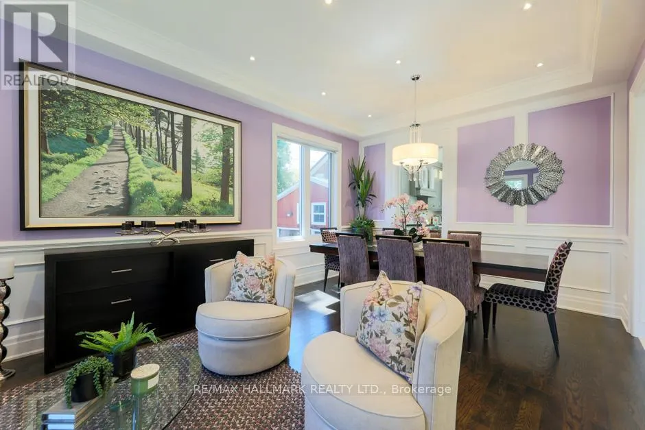 44 SCARBORO CRESCENT