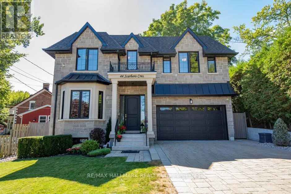 44 SCARBORO CRESCENT