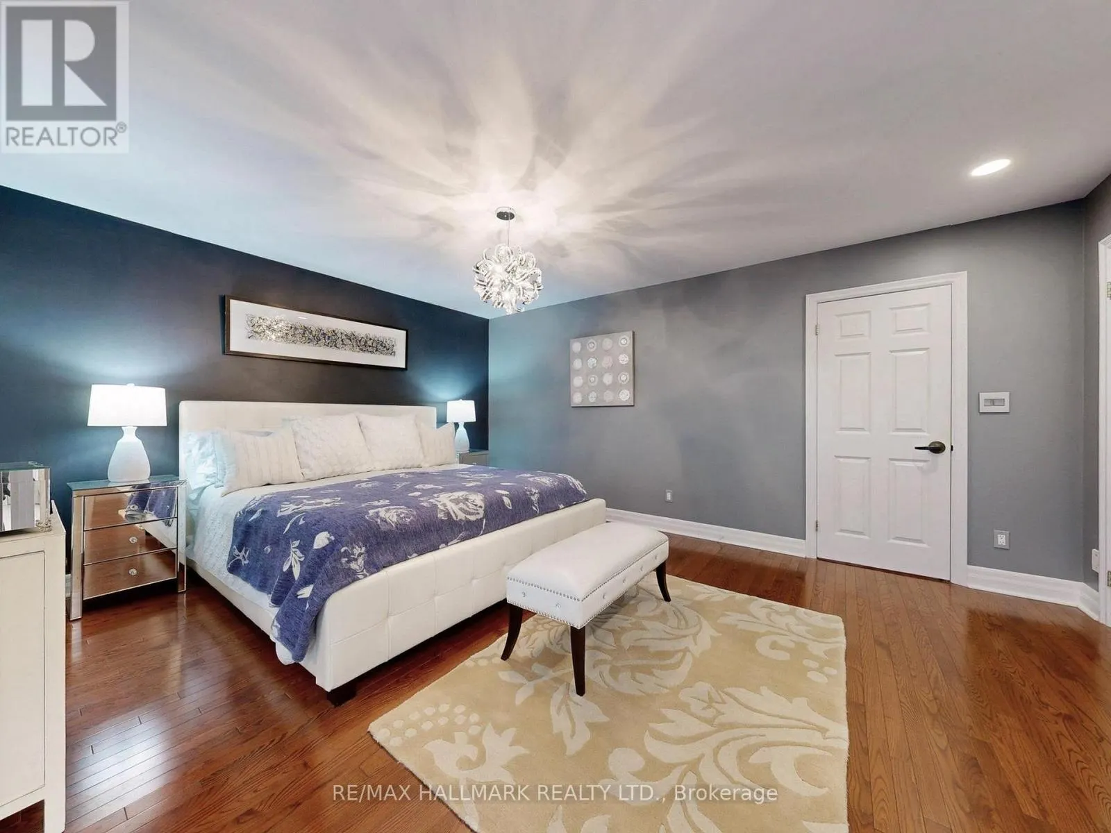 30 LARWOOD BOULEVARD