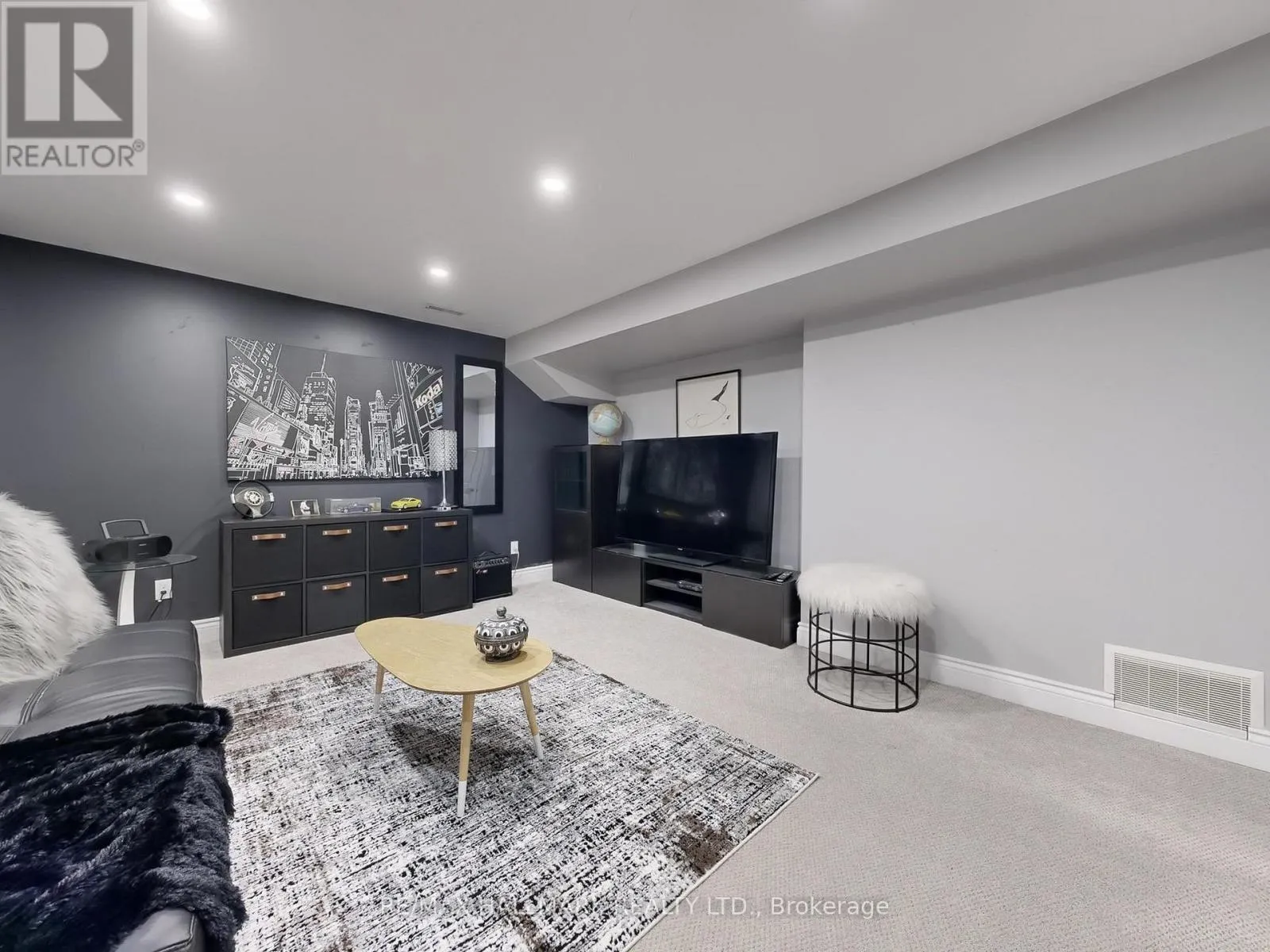 30 LARWOOD BOULEVARD