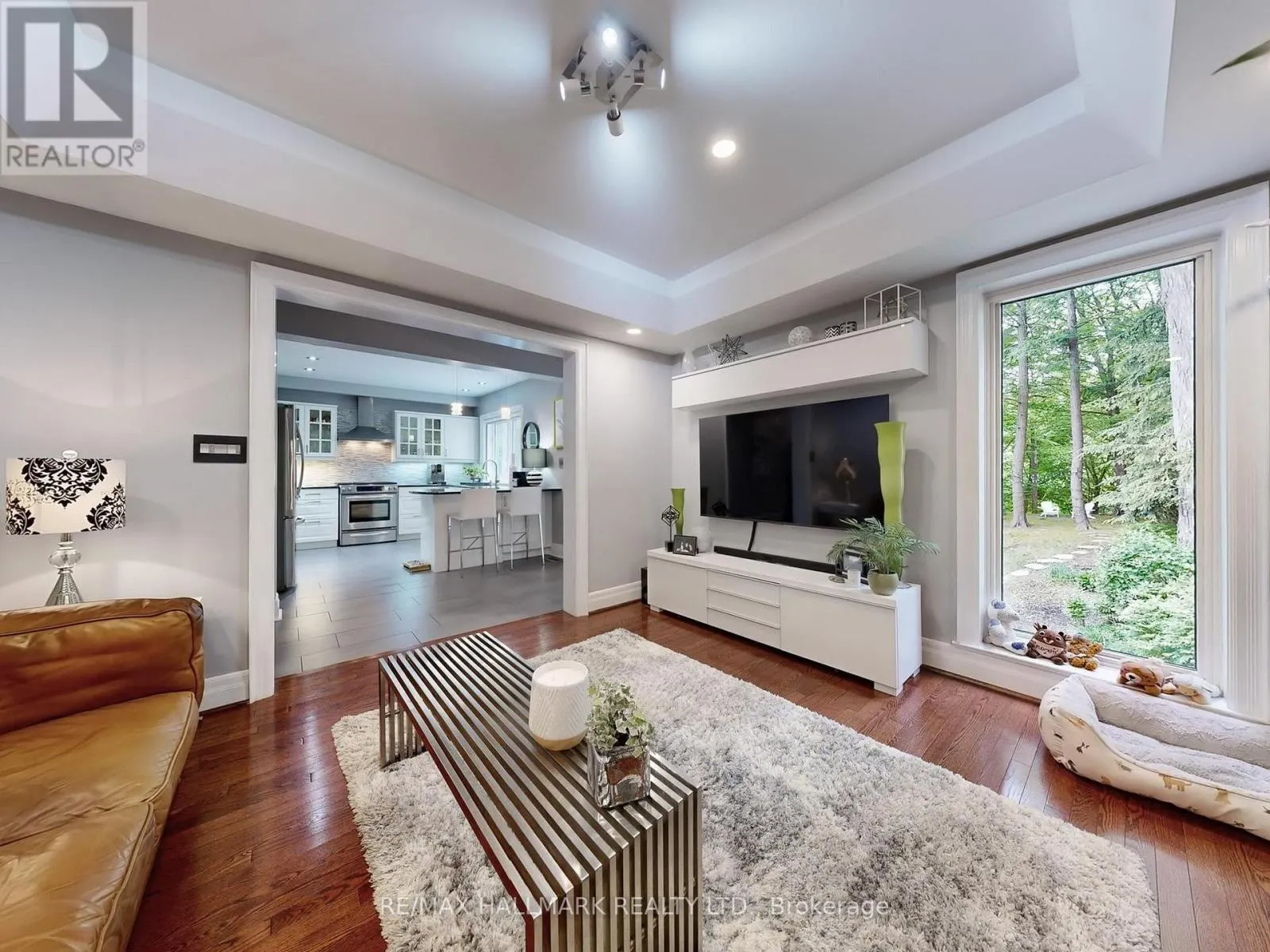 30 LARWOOD BOULEVARD