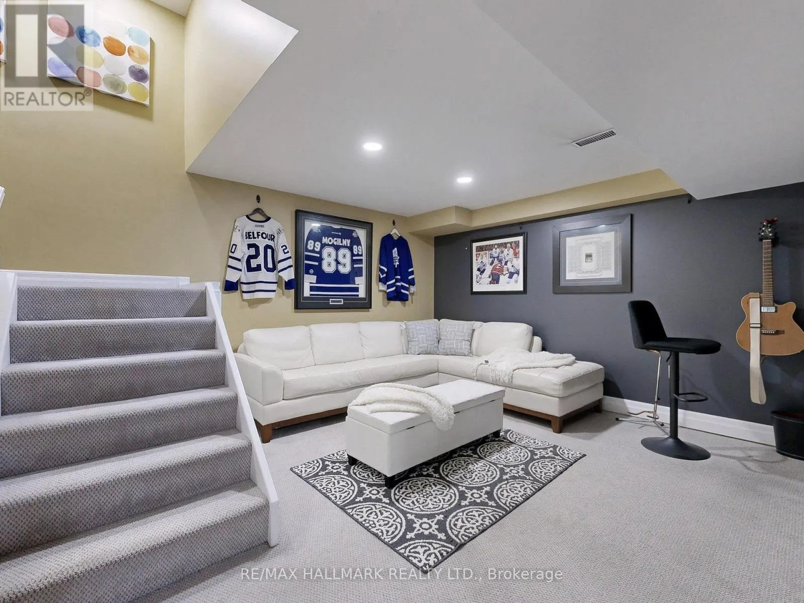 30 LARWOOD BOULEVARD