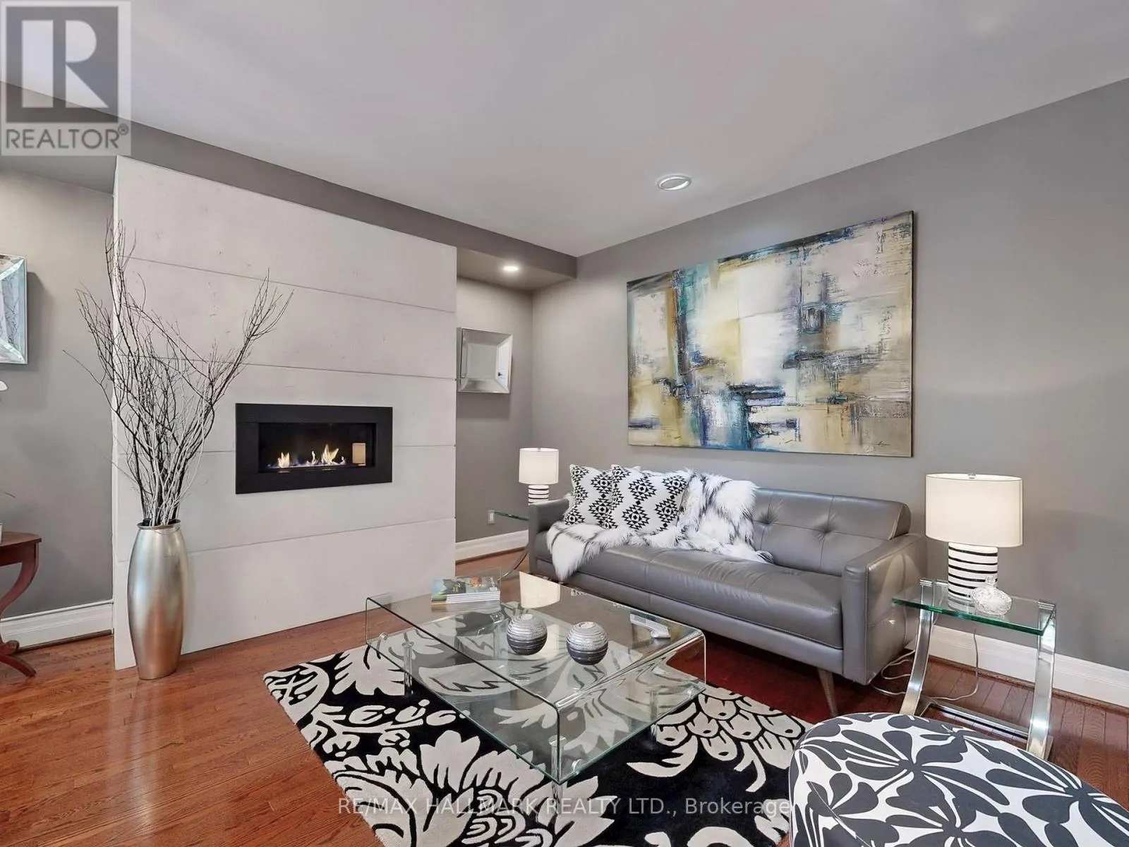 30 LARWOOD BOULEVARD