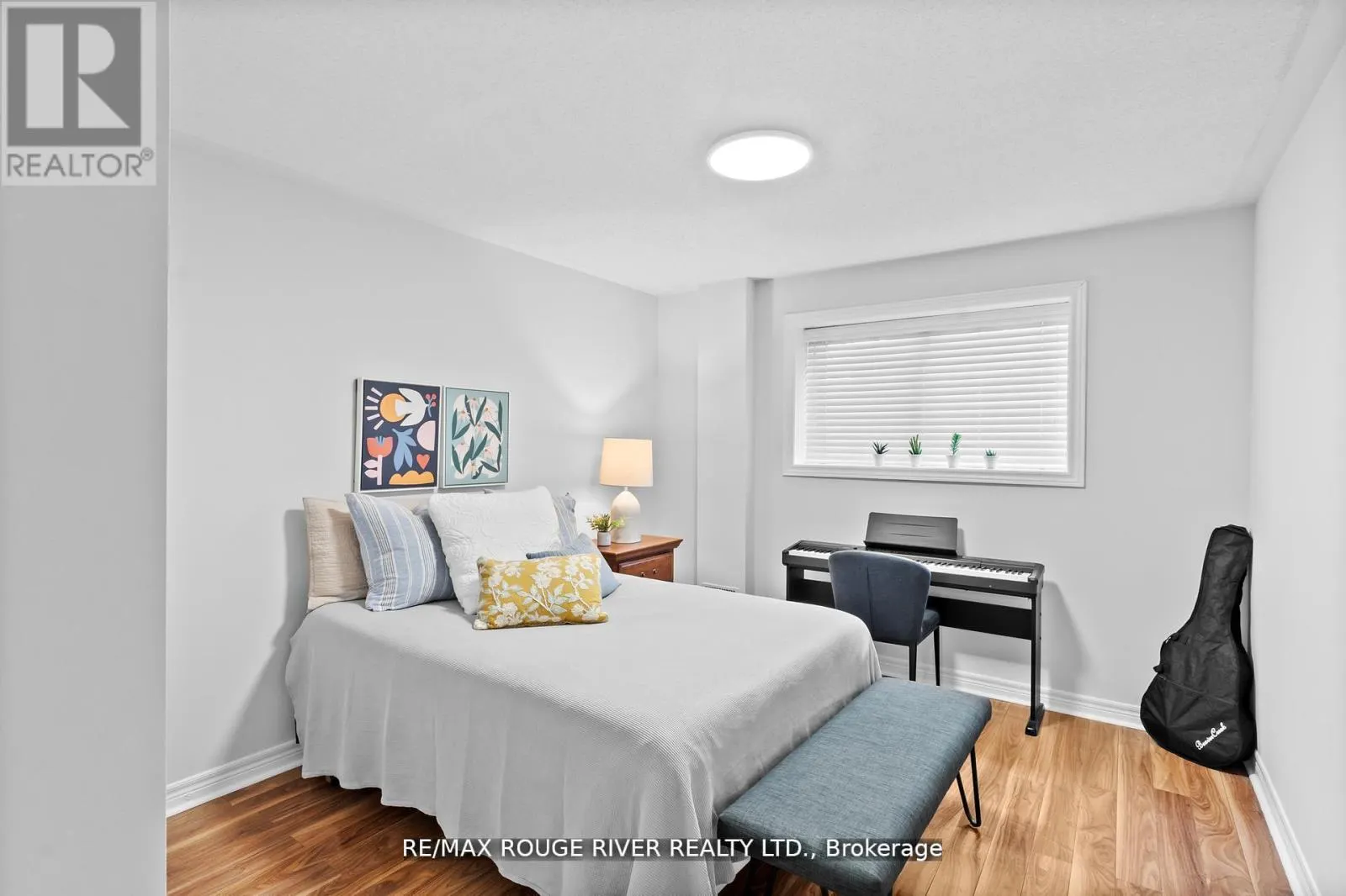 11 MAPLE EDGE LANE
