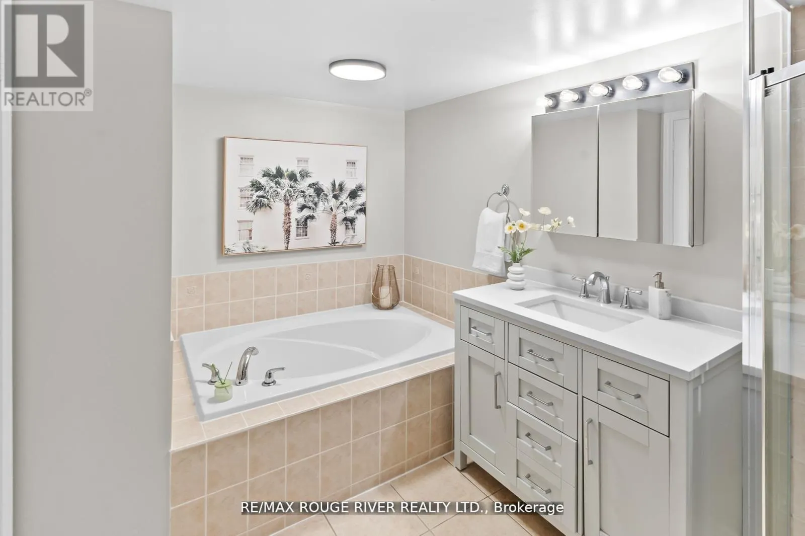 11 MAPLE EDGE LANE