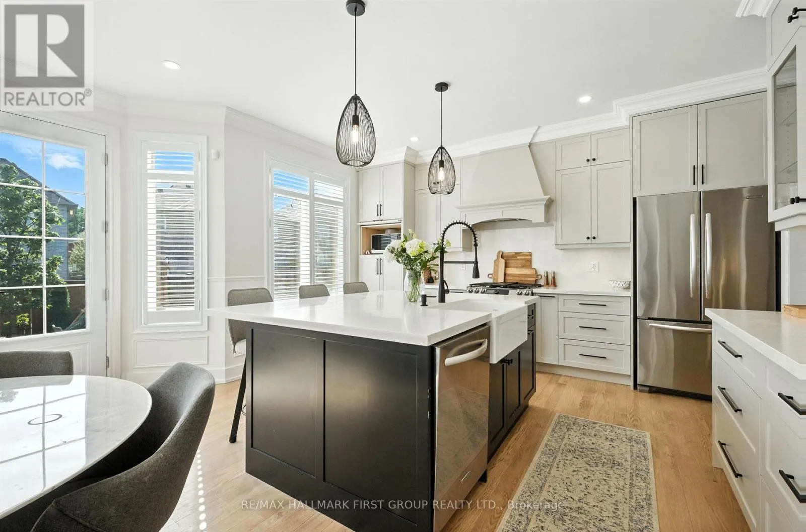 2318 CANTERBURY CRESCENT