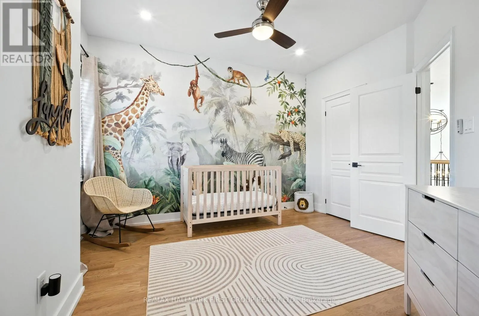 2318 CANTERBURY CRESCENT