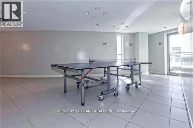 2015 - 36 LEE CENTRE DRIVE E