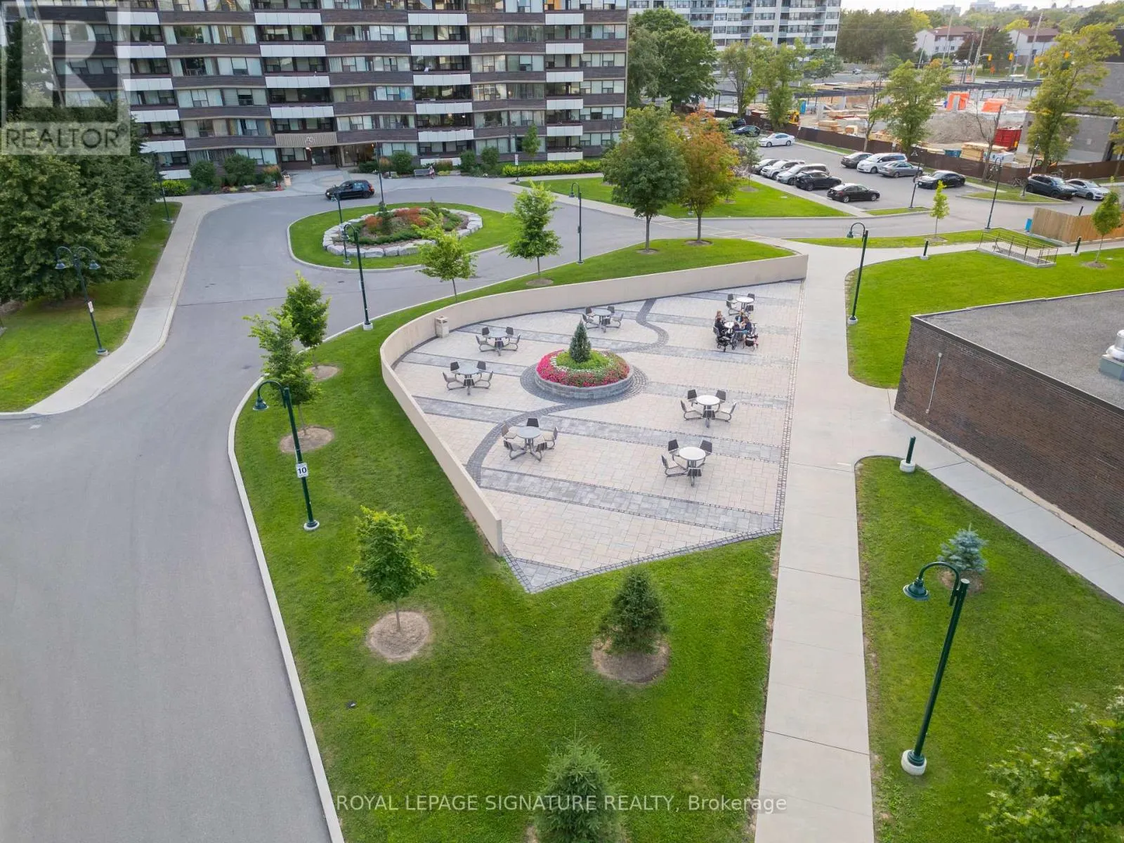1405 - 65 HUNTINGDALE BOULEVARD
