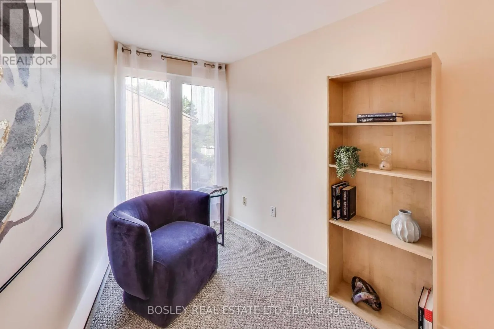 64 - 28 LIVINGSTON ROAD