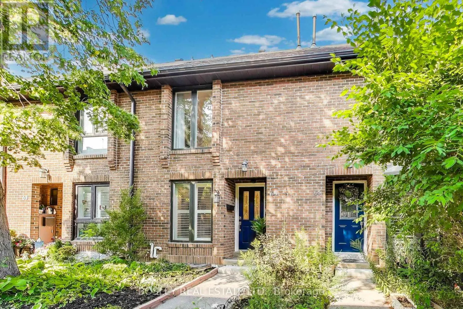 64 - 28 LIVINGSTON ROAD