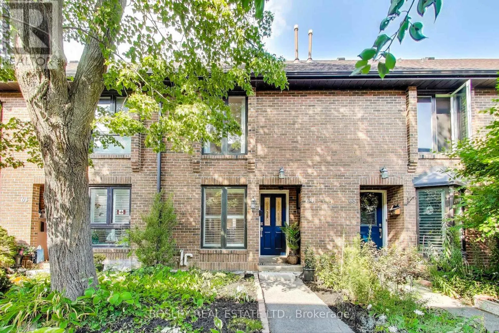 64 - 28 LIVINGSTON ROAD