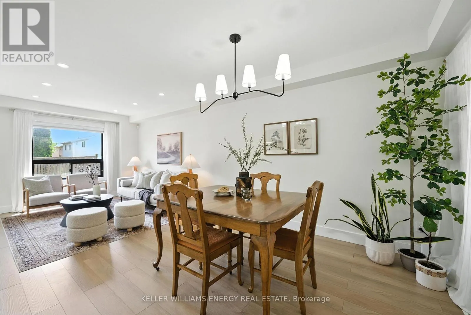 9 GLEN RAY COURT