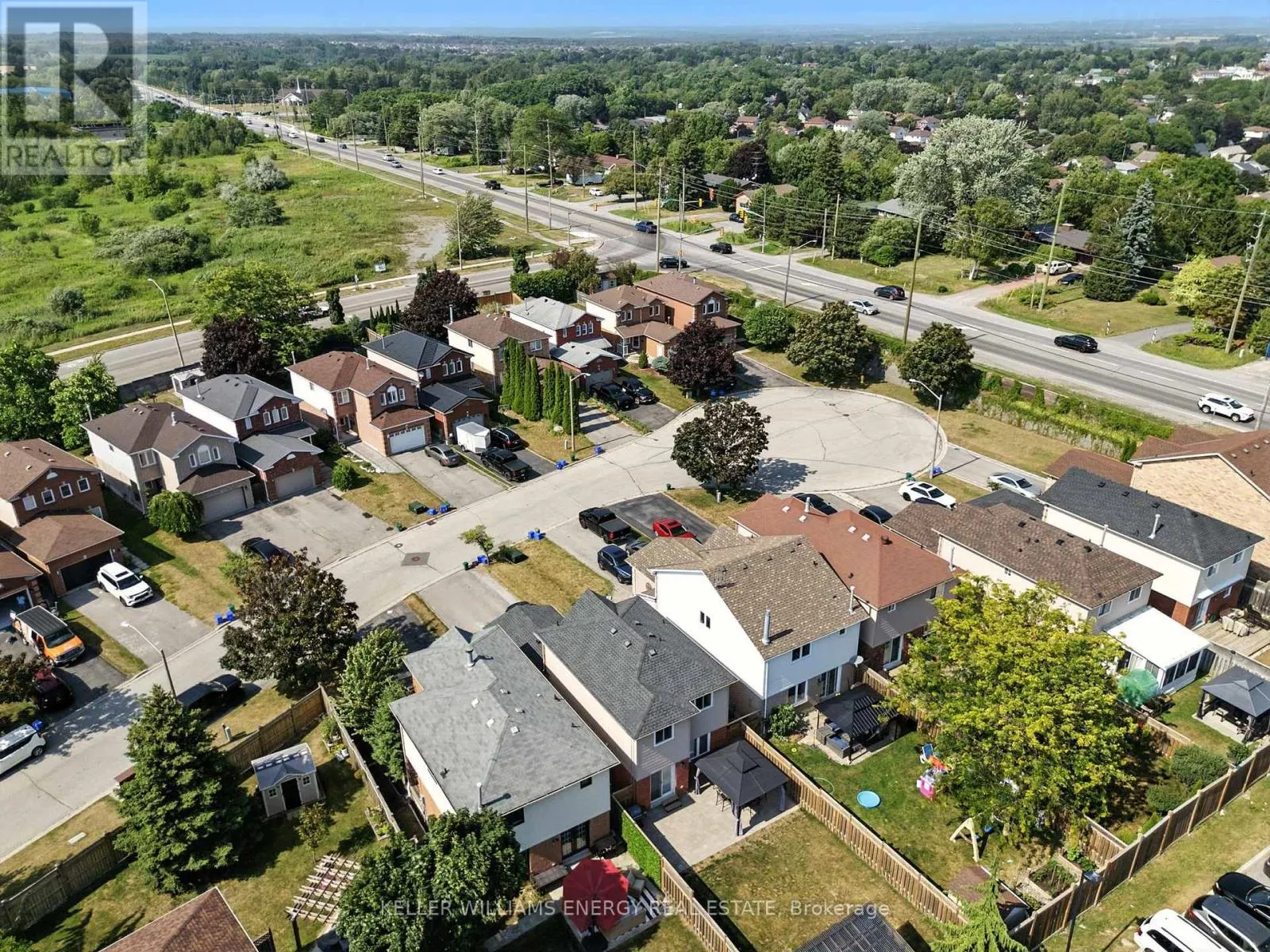 9 GLEN RAY COURT