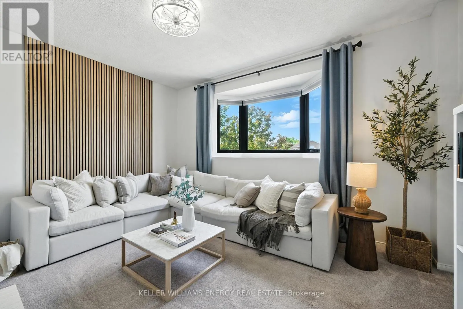 9 GLEN RAY COURT