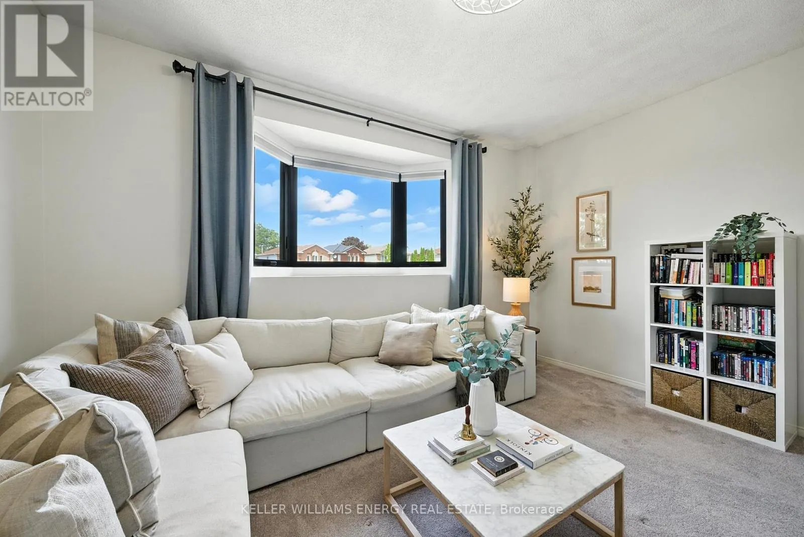 9 GLEN RAY COURT