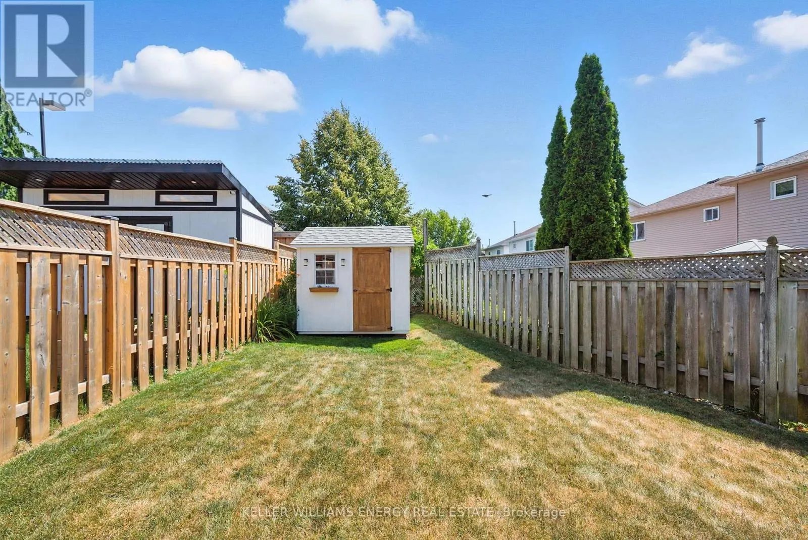 9 GLEN RAY COURT