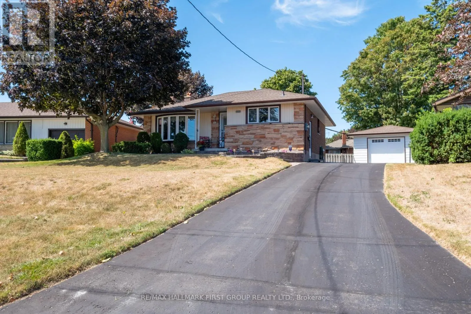 64 GATINEAU STREET