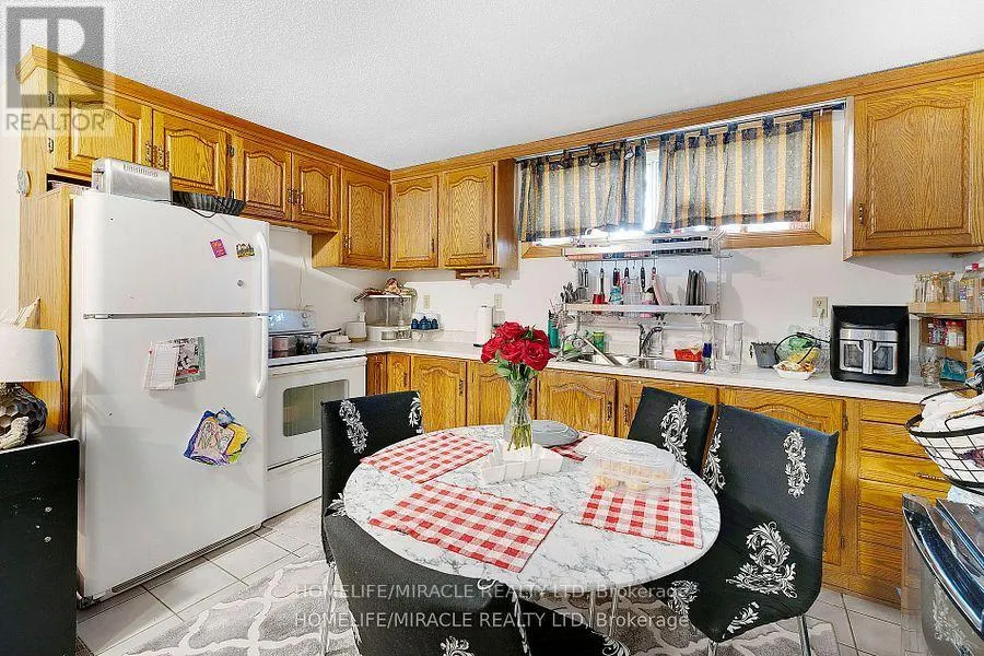 569 VETERANS ROAD
