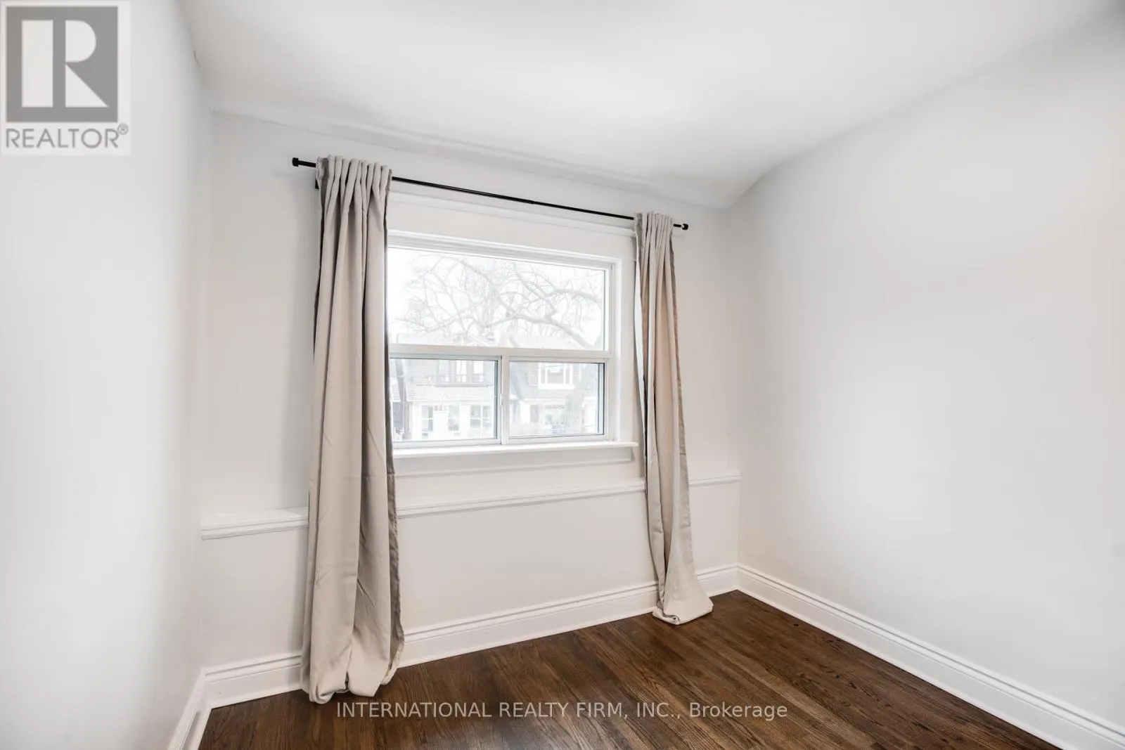 109 MONARCH PARK AVENUE