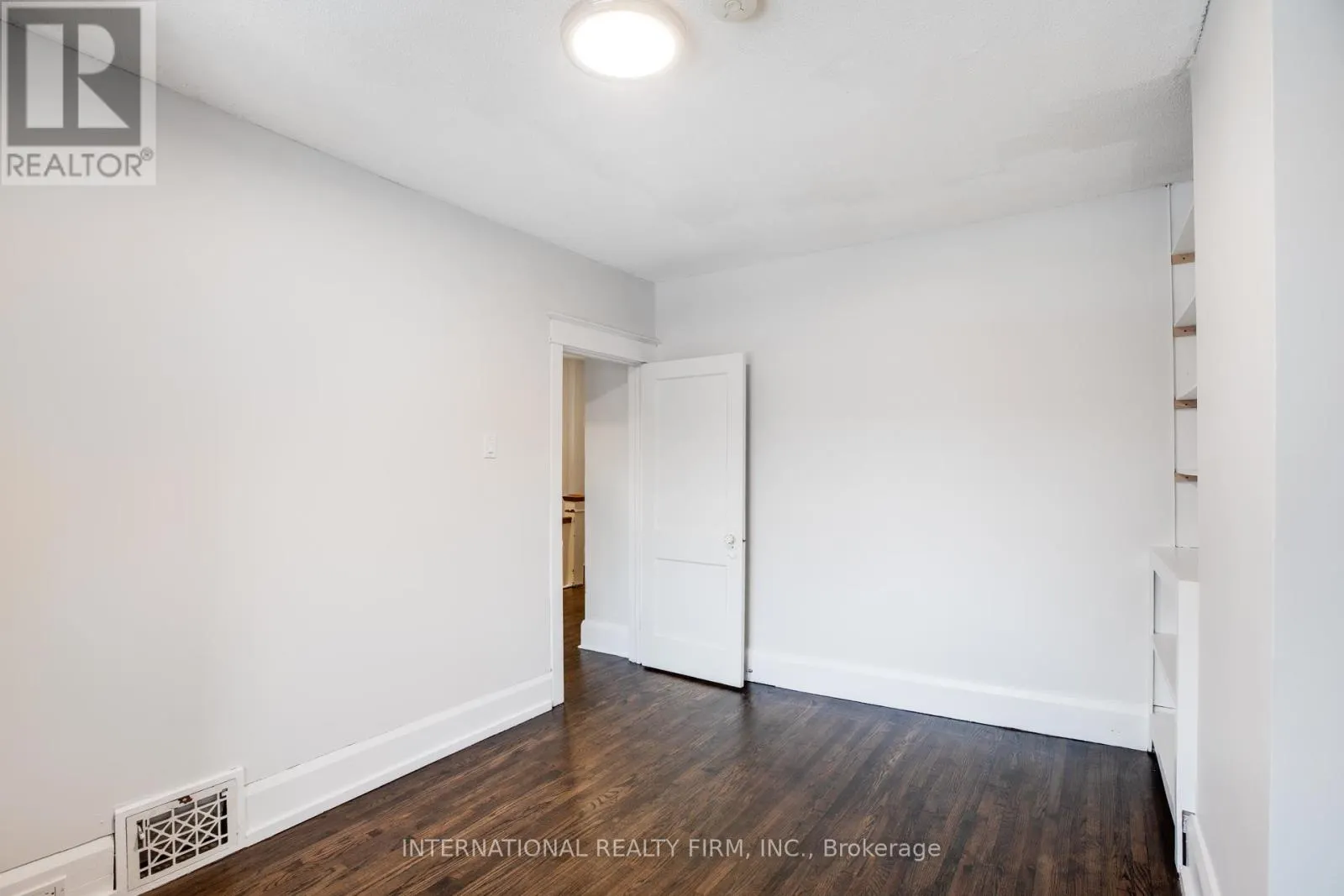 109 MONARCH PARK AVENUE