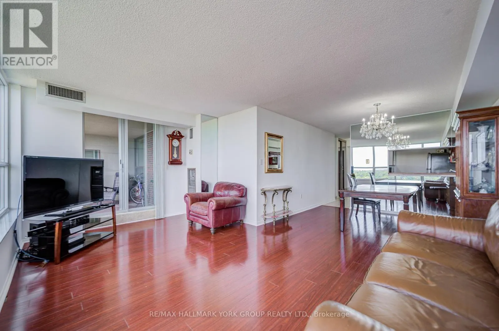 #1702 - 2365 KENNEDY ROAD