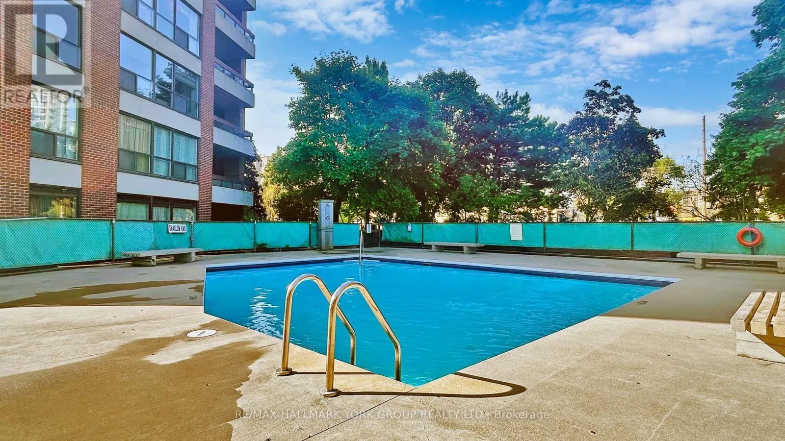#1702 - 2365 KENNEDY ROAD